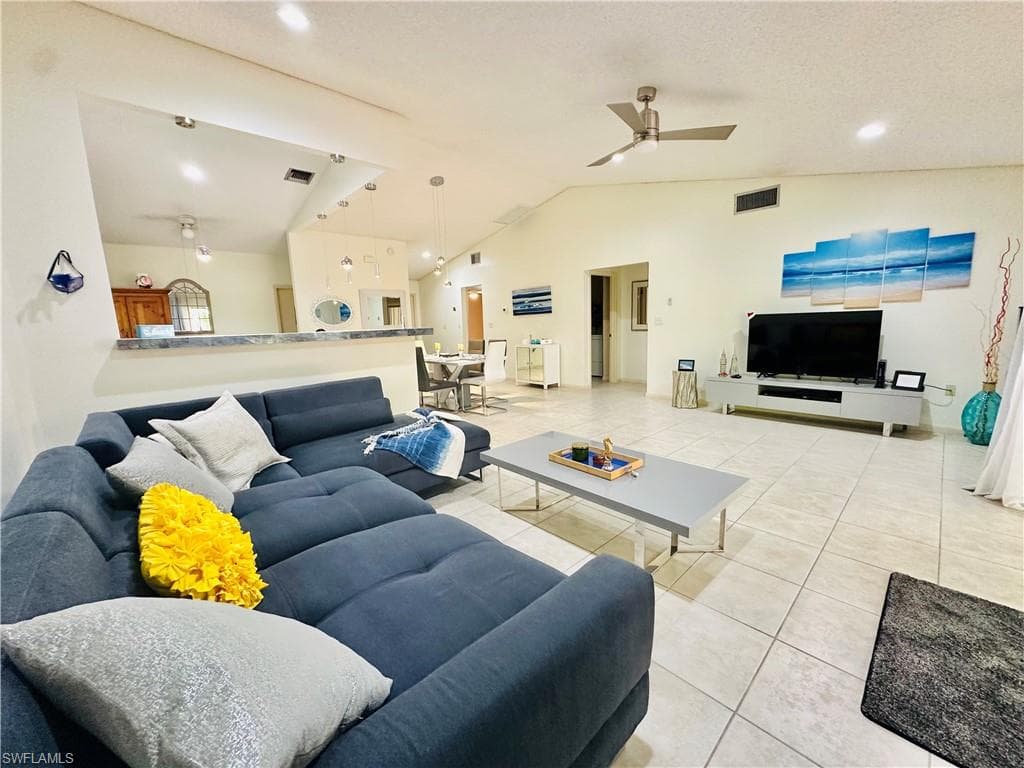 13212 Tall Pine CIR, FORT MYERS FL 33907-25
