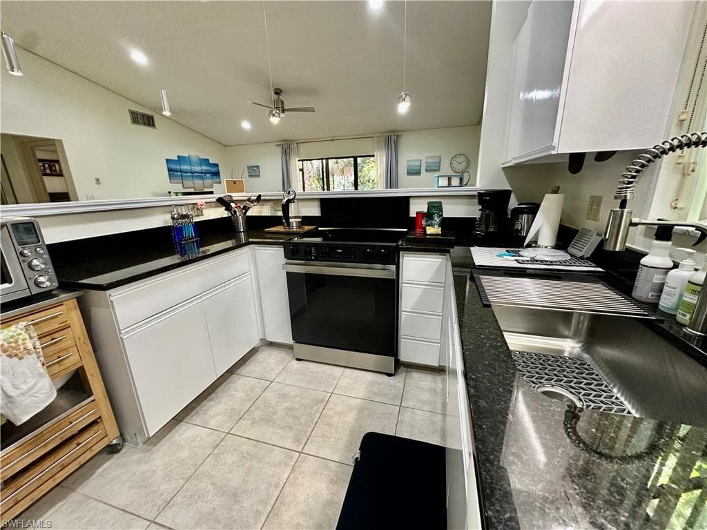 13212 Tall Pine CIR, FORT MYERS FL 33907-24