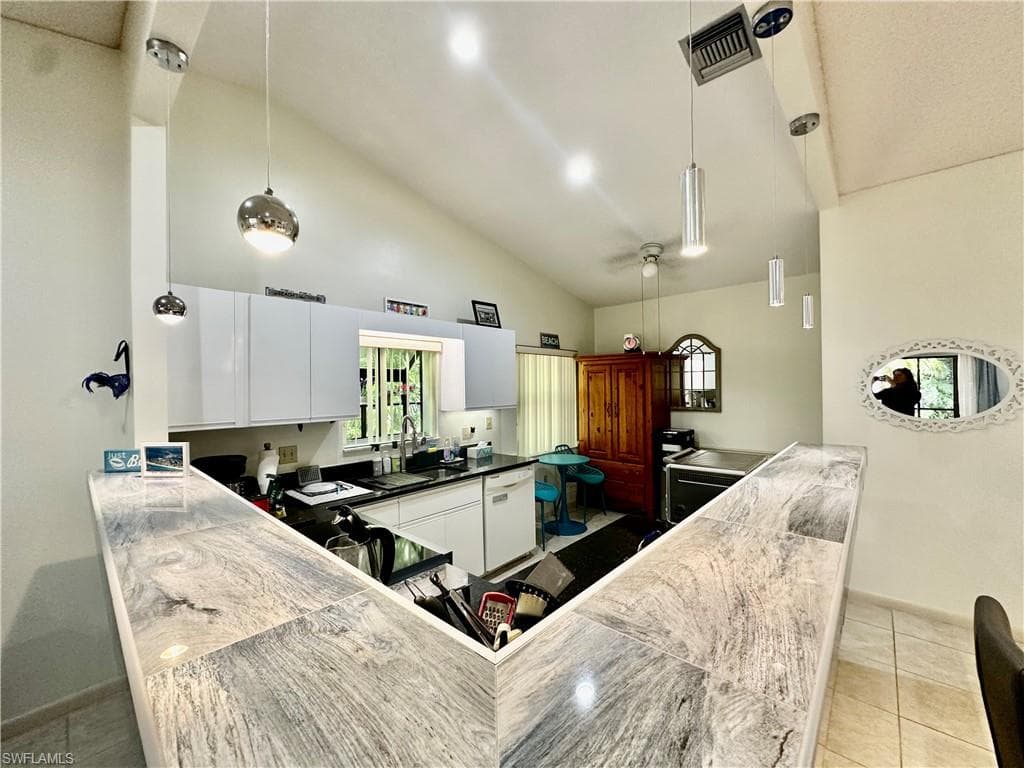 13212 Tall Pine CIR, FORT MYERS FL 33907-23