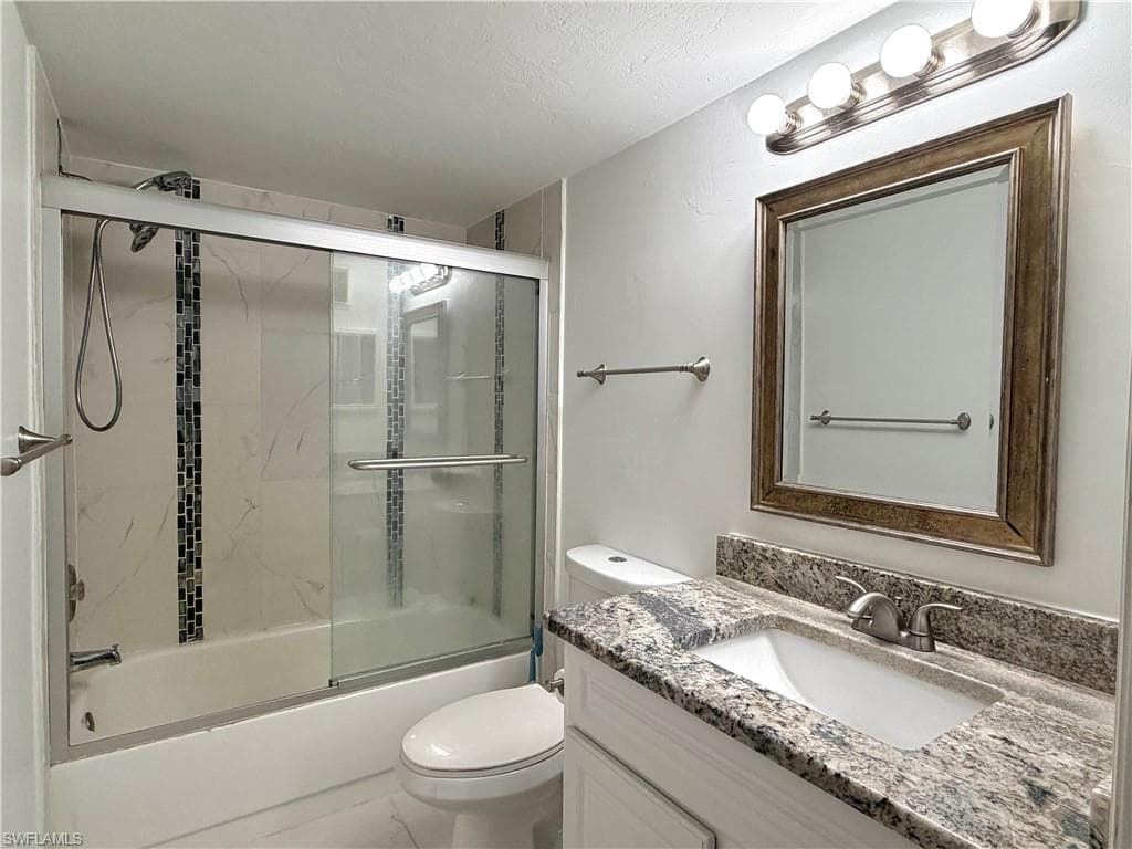 1001 Foxfire LN # 301, NAPLES FL 34104-6