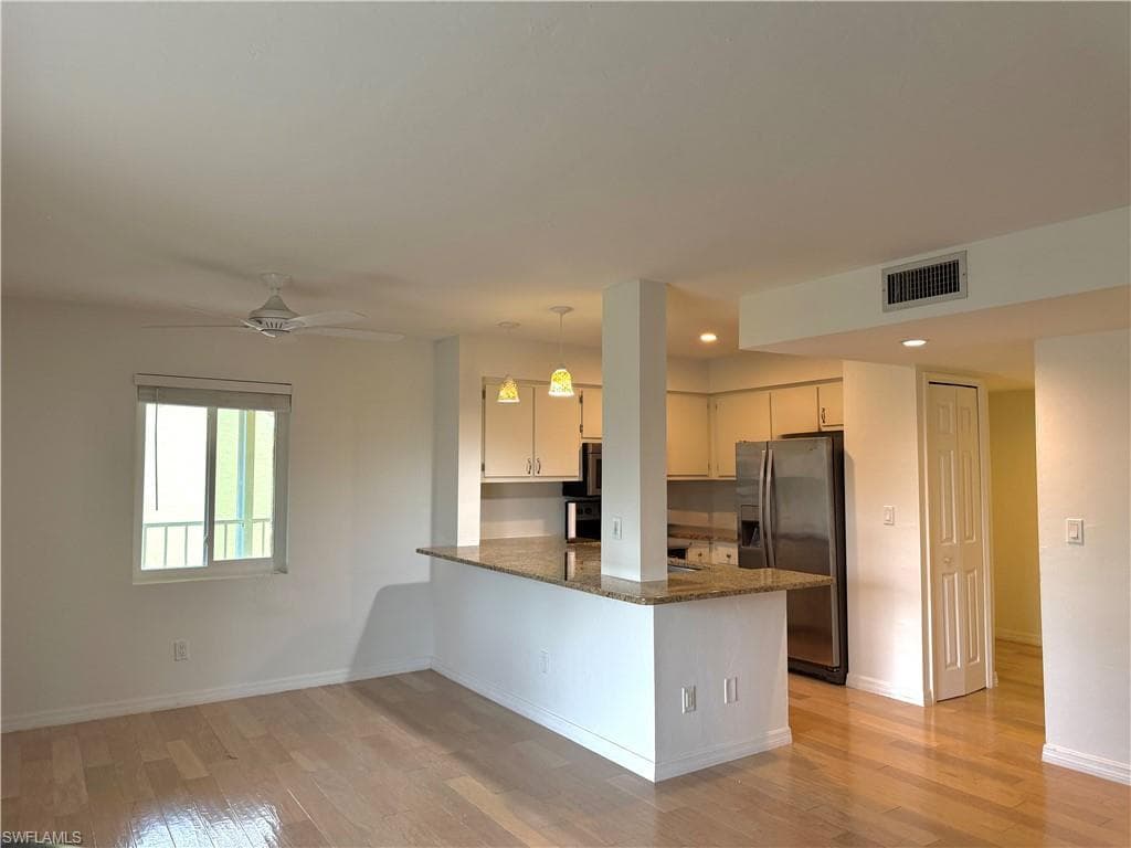 1001 Foxfire LN # 301, NAPLES FL 34104-2