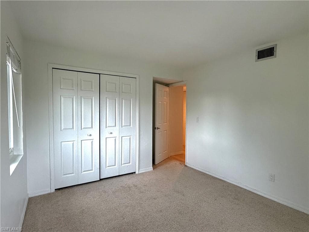 1001 Foxfire LN # 301, NAPLES FL 34104-9