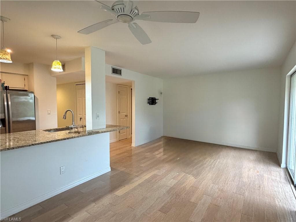 1001 Foxfire LN # 301, NAPLES FL 34104-3