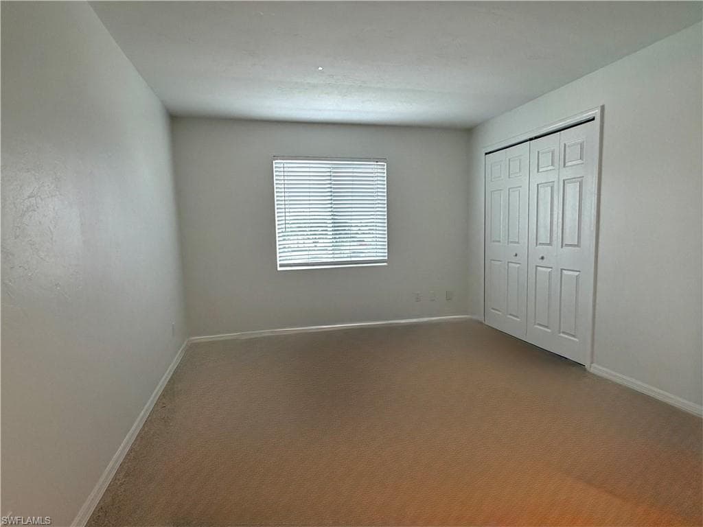 1001 Foxfire LN # 301, NAPLES FL 34104-7