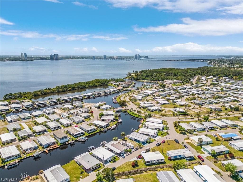 14667 Paul Revere LOOP, NORTH FORT MYERS FL 33917-27