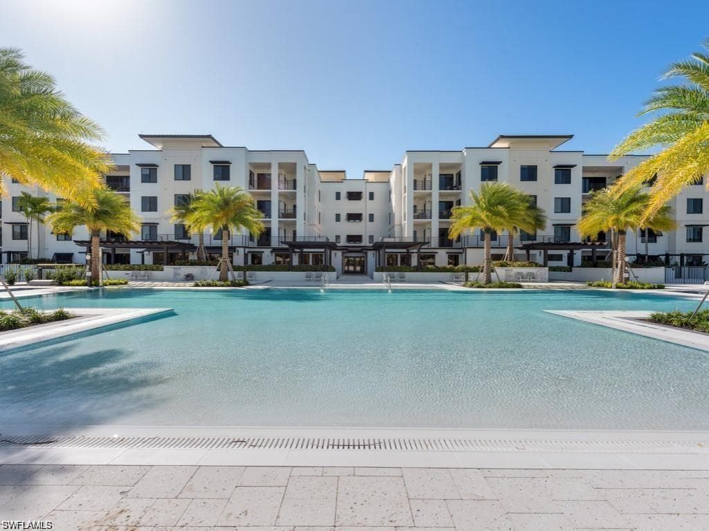 1125 Central AVE # 475, NAPLES FL 34102-28