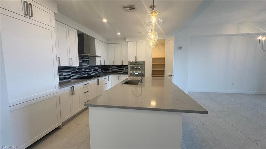 1125 Central AVE # 475, NAPLES FL 34102-3