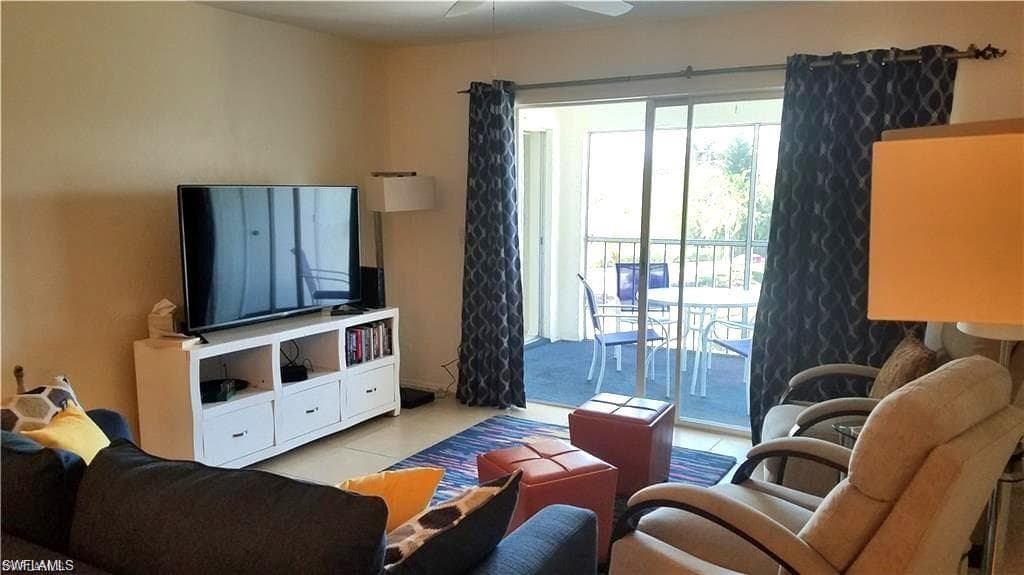 1075 Foxfire LN # 309, NAPLES FL 34104-5