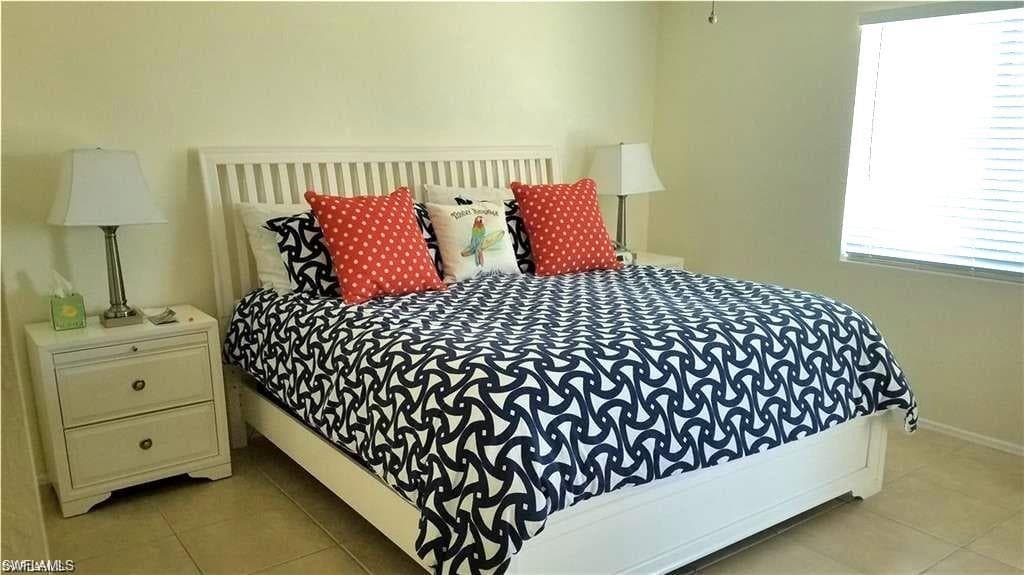 1075 Foxfire LN # 309, NAPLES FL 34104-6