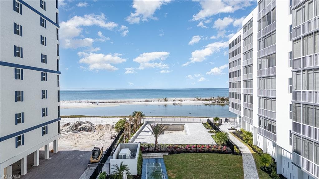 7000 Estero BLVD # 205, FORT MYERS BEACH FL 33931-15