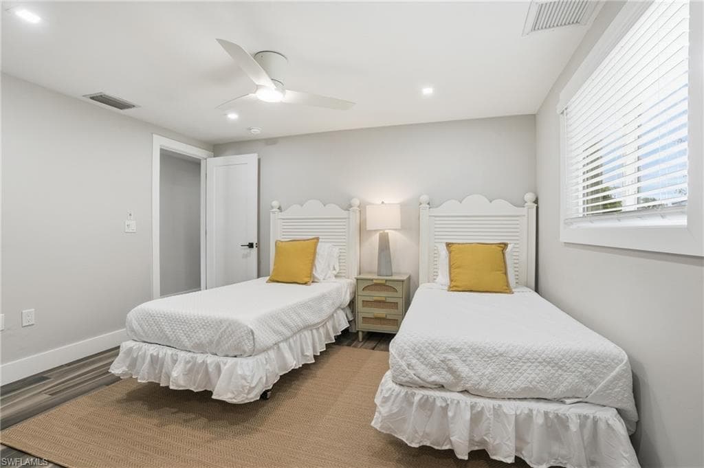 1806 Ibis LN E-22