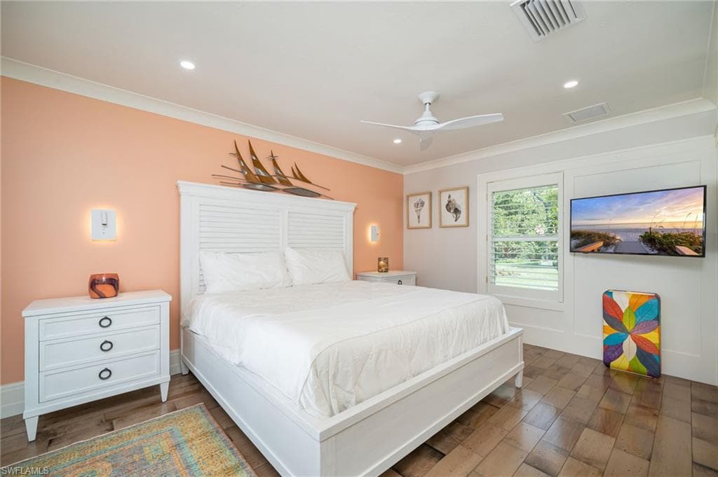 805 Lake Vista CT-26