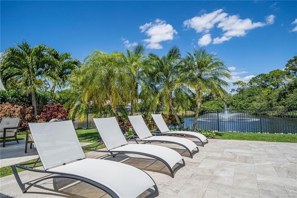 805 Lake Vista CT-39