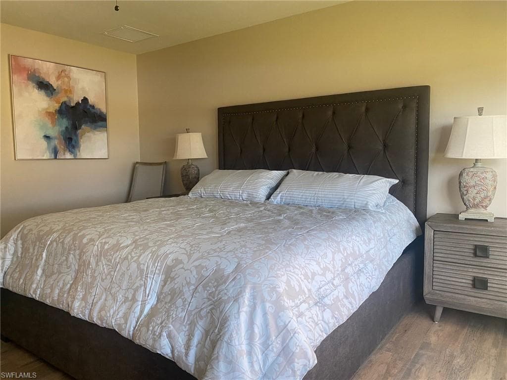 7310 Salerno CT-17