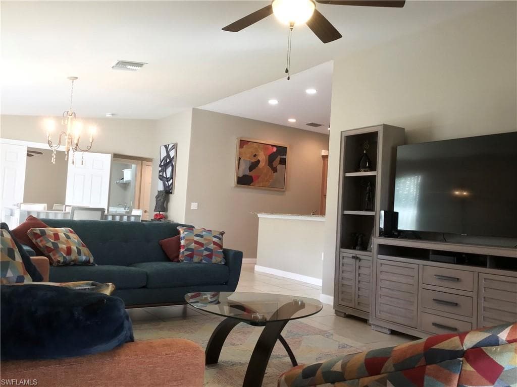 7310 Salerno CT-10