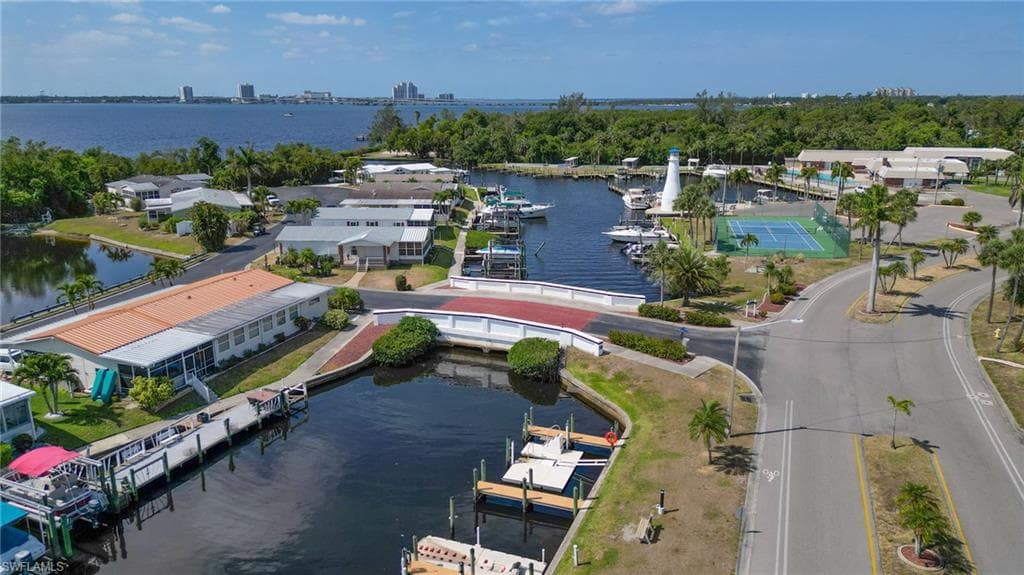 14508 Plymouth BEND, NORTH FORT MYERS FL 33917-28