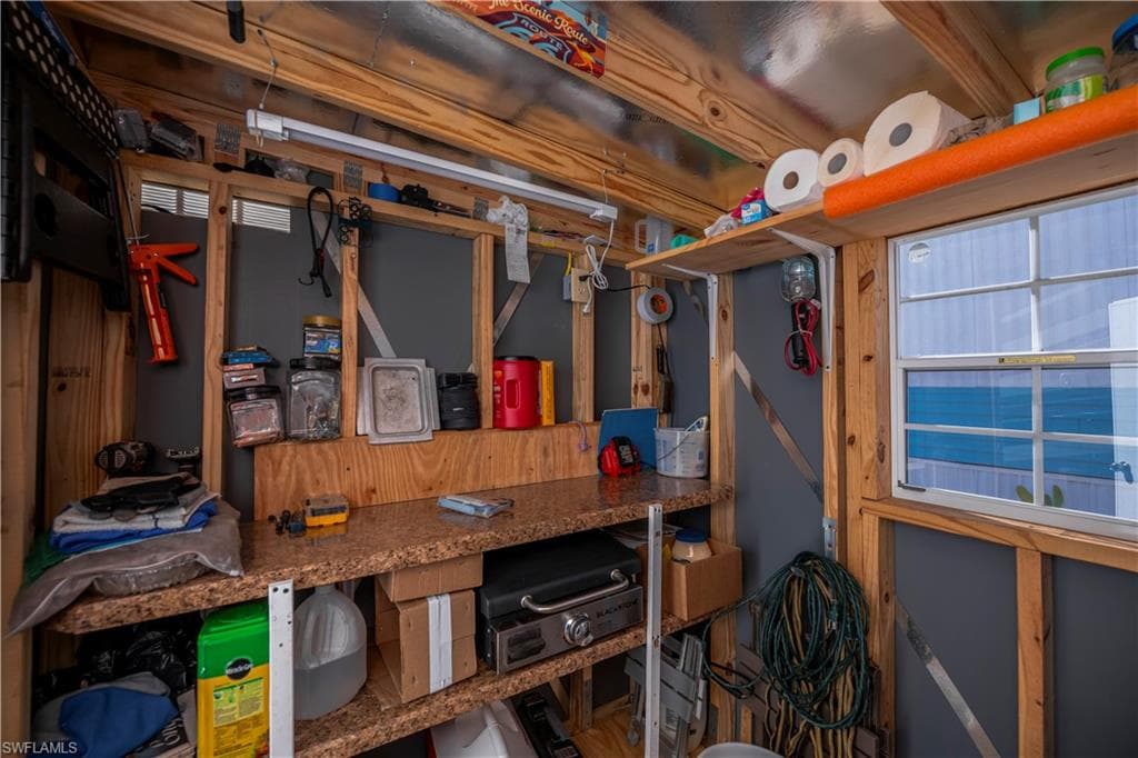 243 Caravan CIR-14