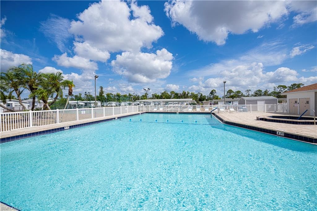 243 Caravan CIR-18
