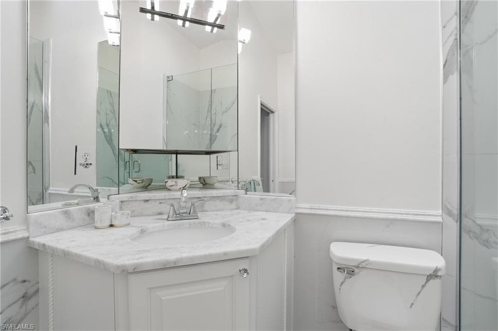 3231 Horse Carriage WAY # 10, NAPLES FL 34105-27