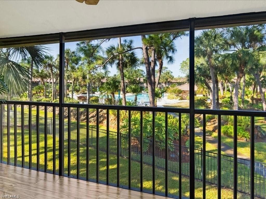 3231 Horse Carriage WAY # 10, NAPLES FL 34105-9