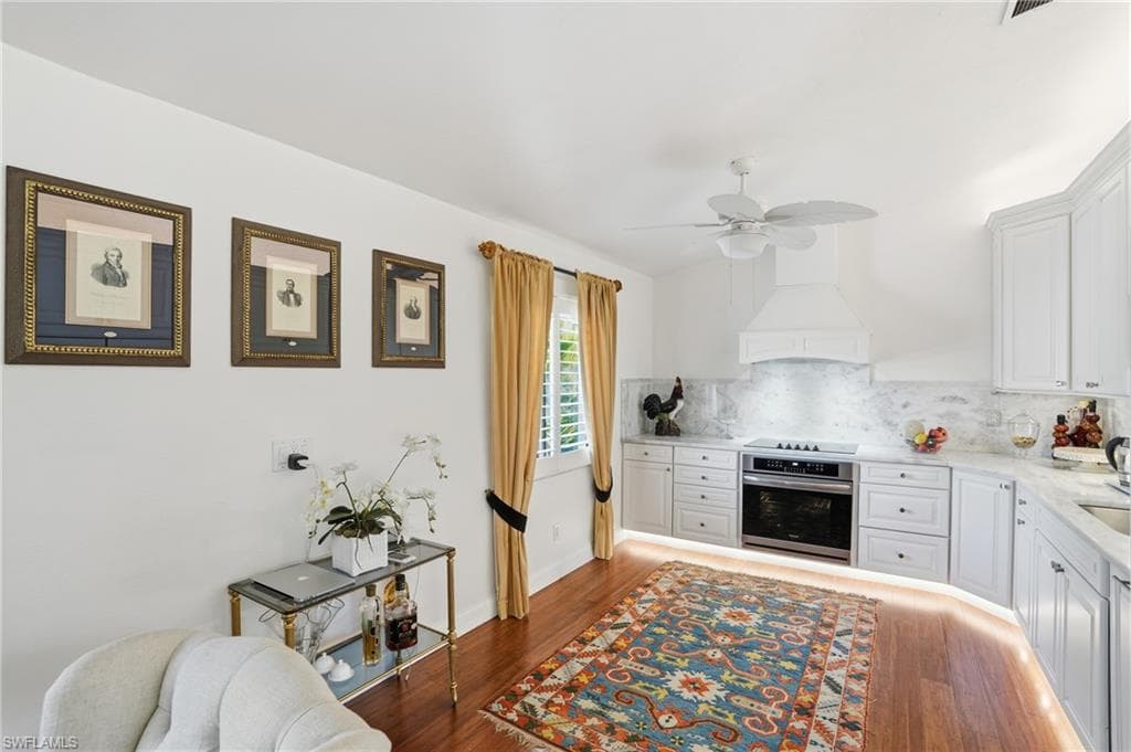 3231 Horse Carriage WAY # 10, NAPLES FL 34105-17