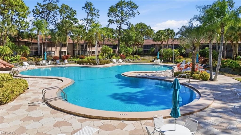 3231 Horse Carriage WAY # 10, NAPLES FL 34105-34