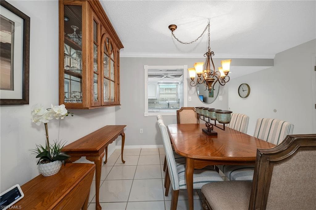 200 Valley Stream DR # 3B, NAPLES FL 34113-12