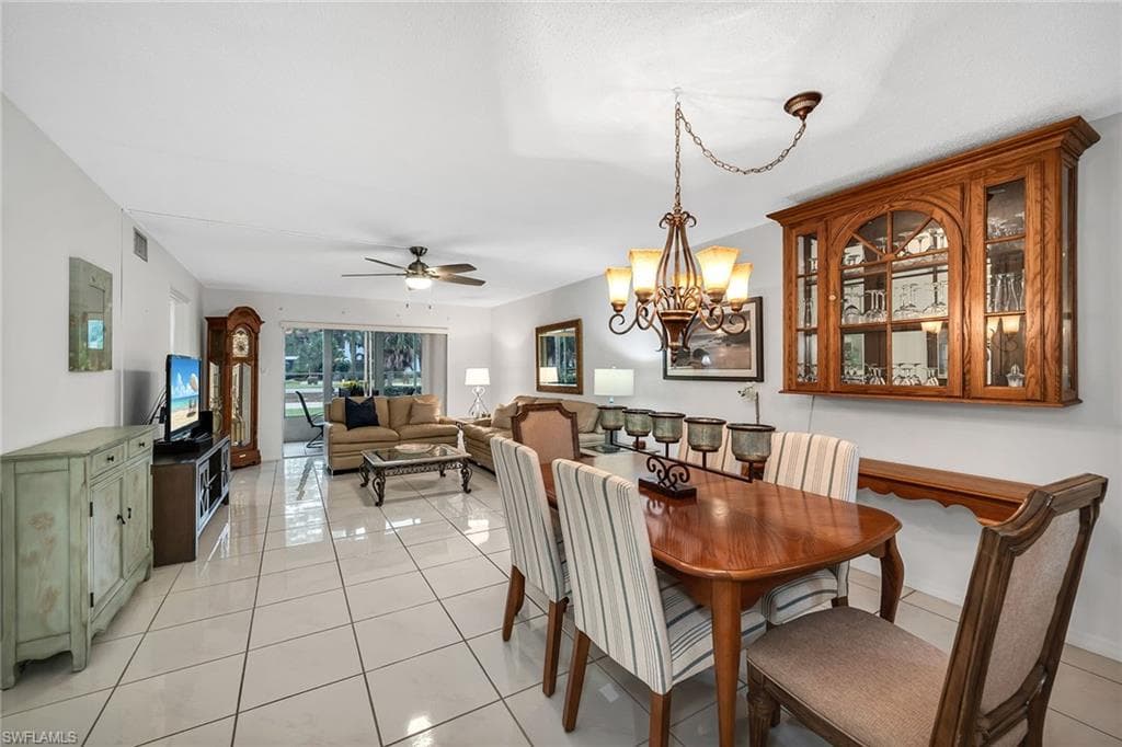 200 Valley Stream DR # 3B, NAPLES FL 34113-13