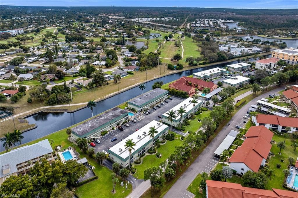 200 Valley Stream DR # 3B, NAPLES FL 34113-40