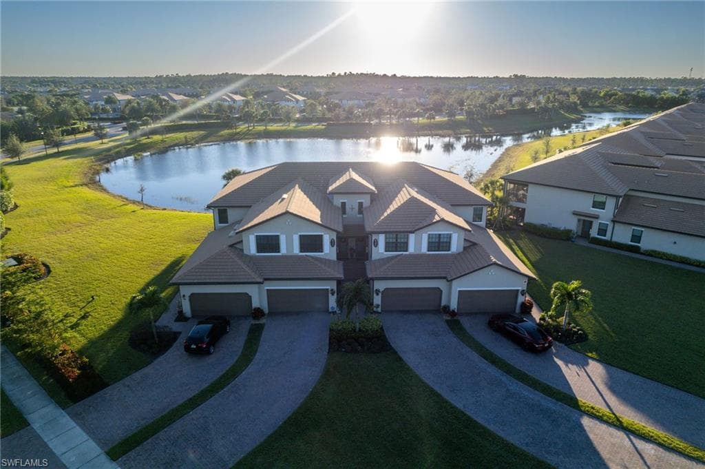 2351 Montserrat LN # 101, NAPLES FL 34120-1