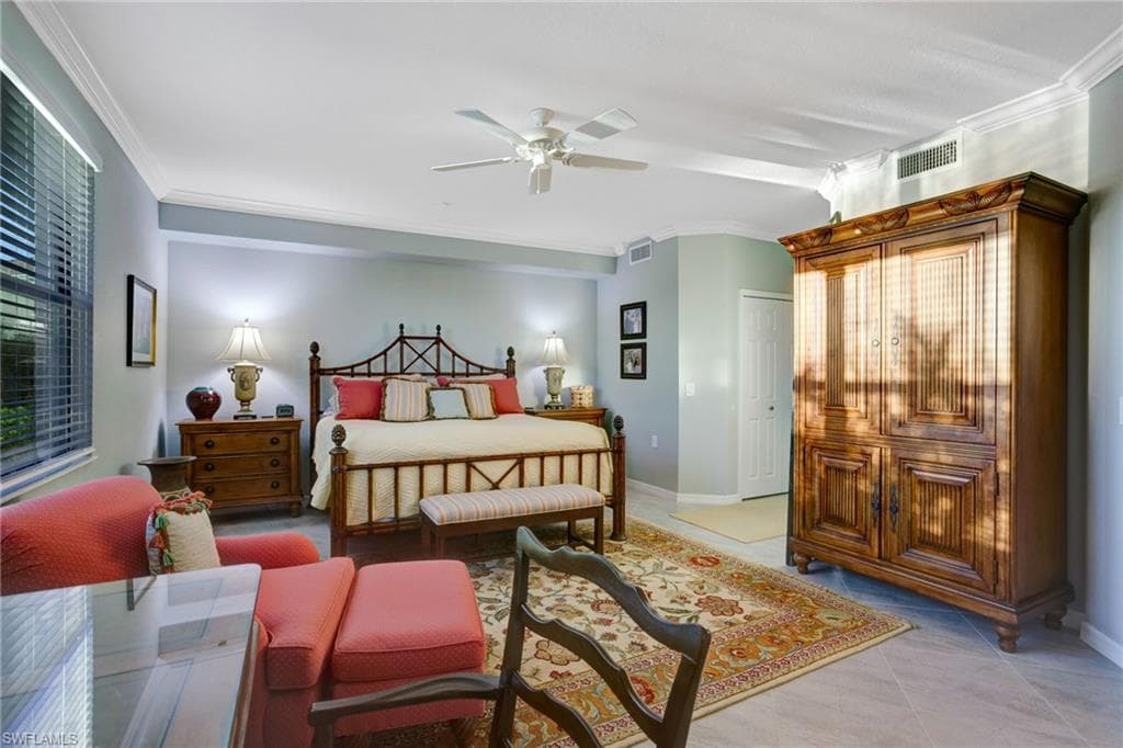 2351 Montserrat LN # 101, NAPLES FL 34120-5