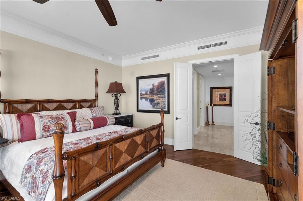 940 Cape Marco DR # 602, MARCO ISLAND FL 34145-22