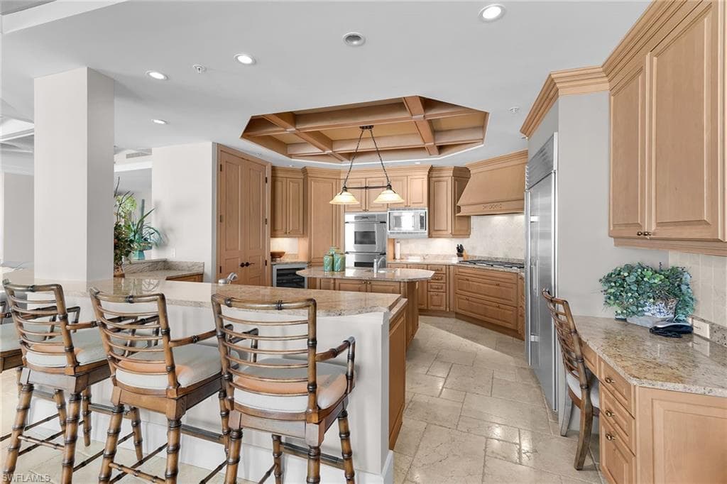 940 Cape Marco DR # 602, MARCO ISLAND FL 34145-16