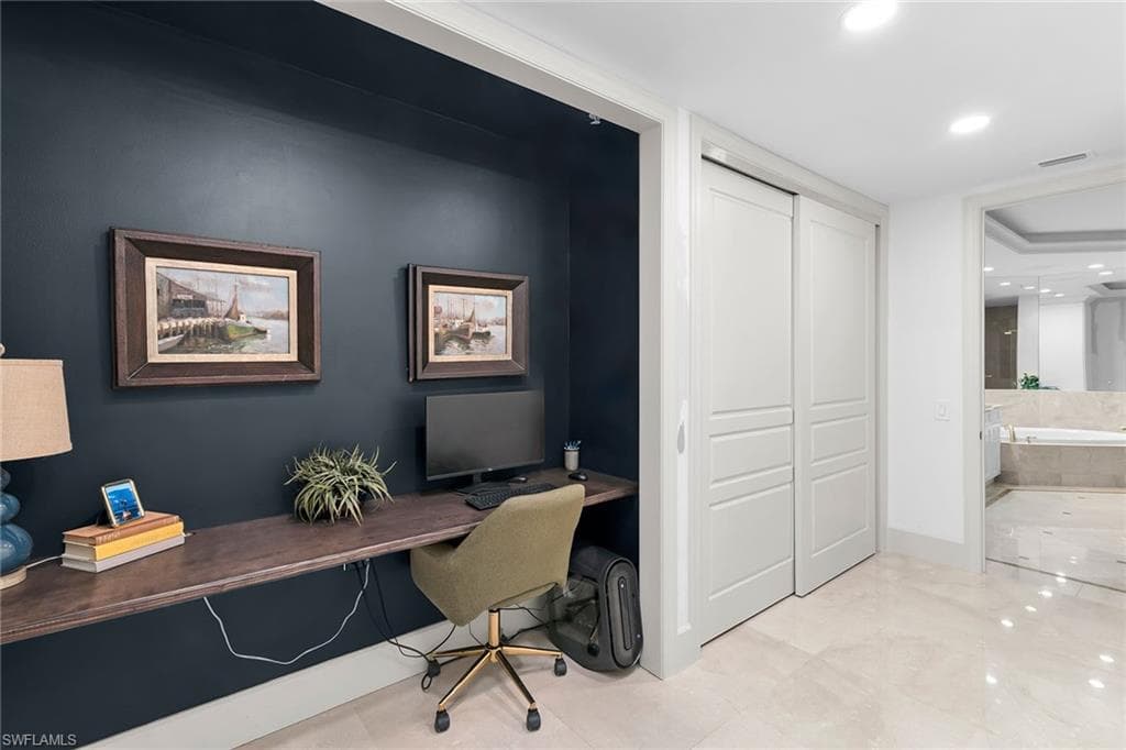 940 Cape Marco DR # 602, MARCO ISLAND FL 34145-23