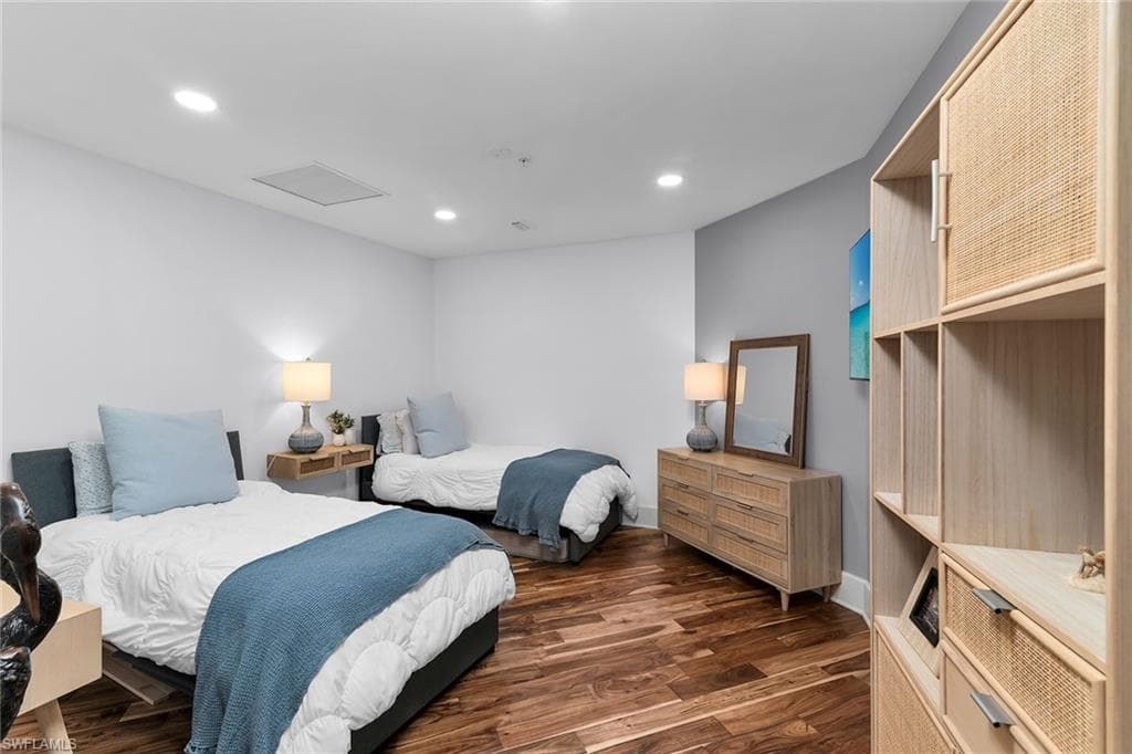 940 Cape Marco DR # 602, MARCO ISLAND FL 34145-38