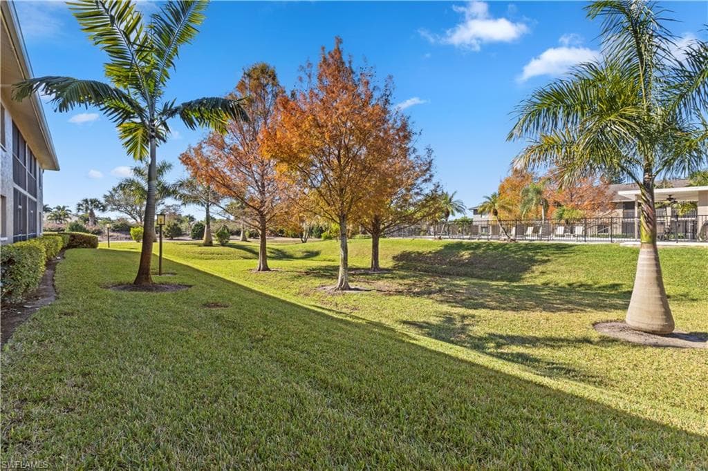5697 RATTLESNAKE HAMMOCK RD # 105, NAPLES FL 34113-21