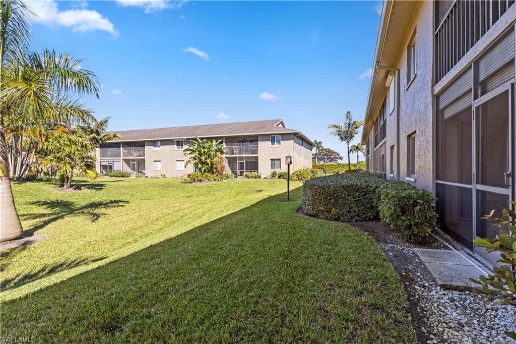5697 RATTLESNAKE HAMMOCK RD # 105, NAPLES FL 34113-19