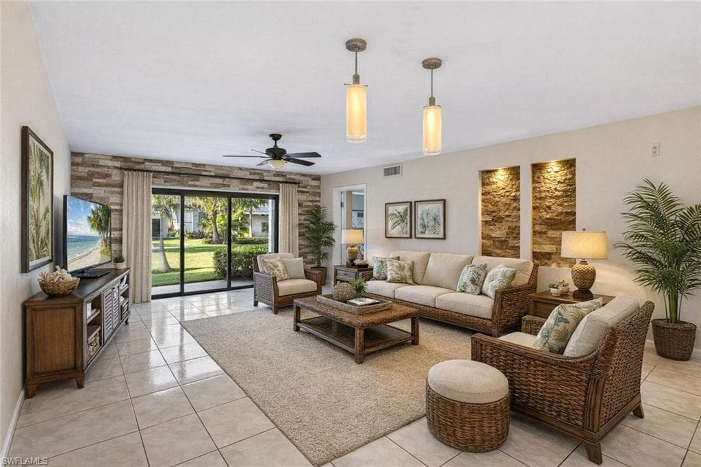 5697 RATTLESNAKE HAMMOCK RD # 105, NAPLES FL 34113-3