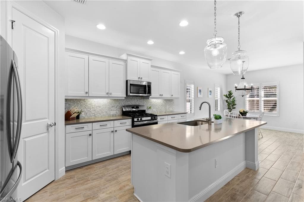 19763 Coconut Harbor CIR, FORT MYERS FL 33908-8