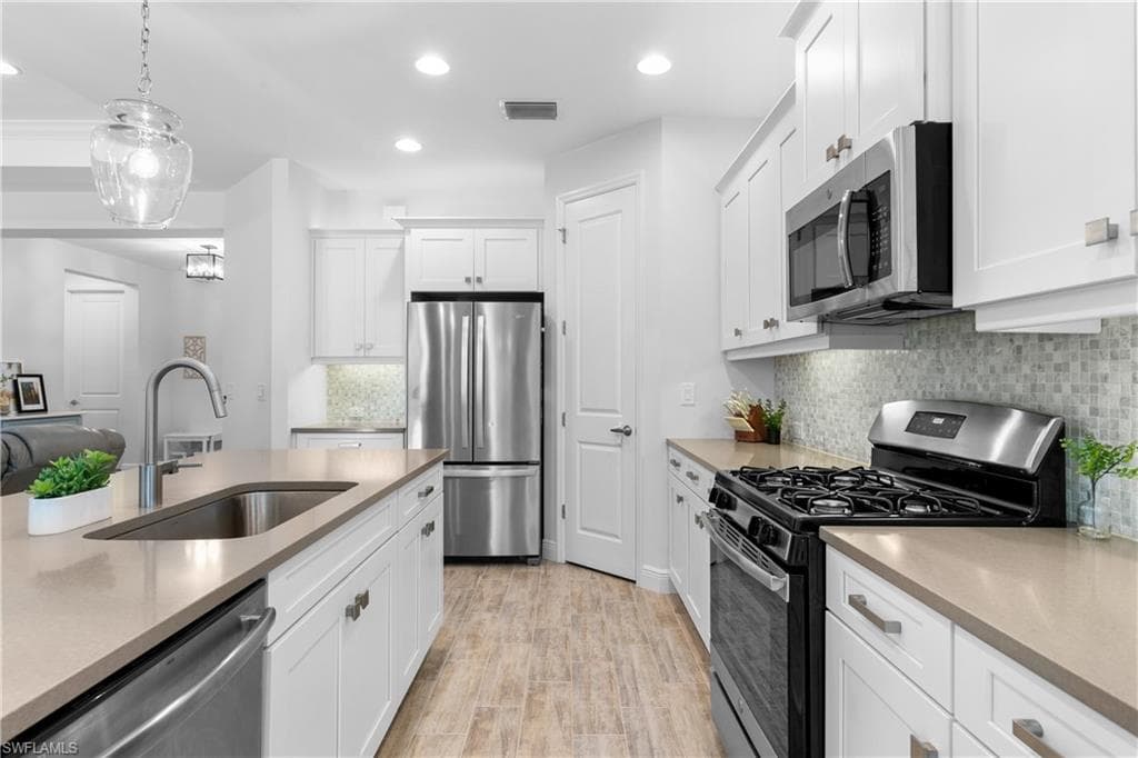 19763 Coconut Harbor CIR, FORT MYERS FL 33908-9