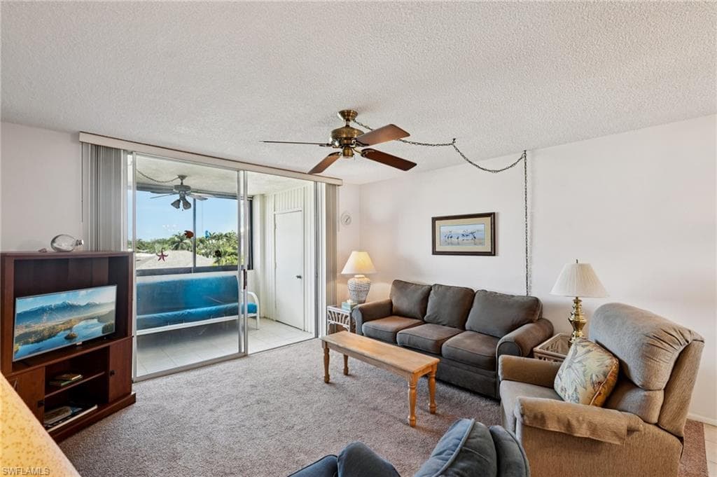 5959 Winkler RD # 305, FORT MYERS FL 33919-7