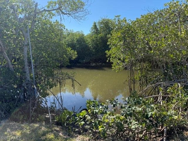 1276 Grand Canal DR, NAPLES FL 34110-5