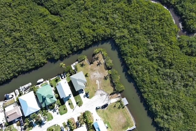 1276 Grand Canal DR, NAPLES FL 34110-8