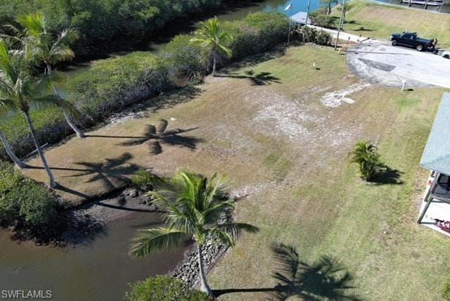1276 Grand Canal DR, NAPLES FL 34110-13