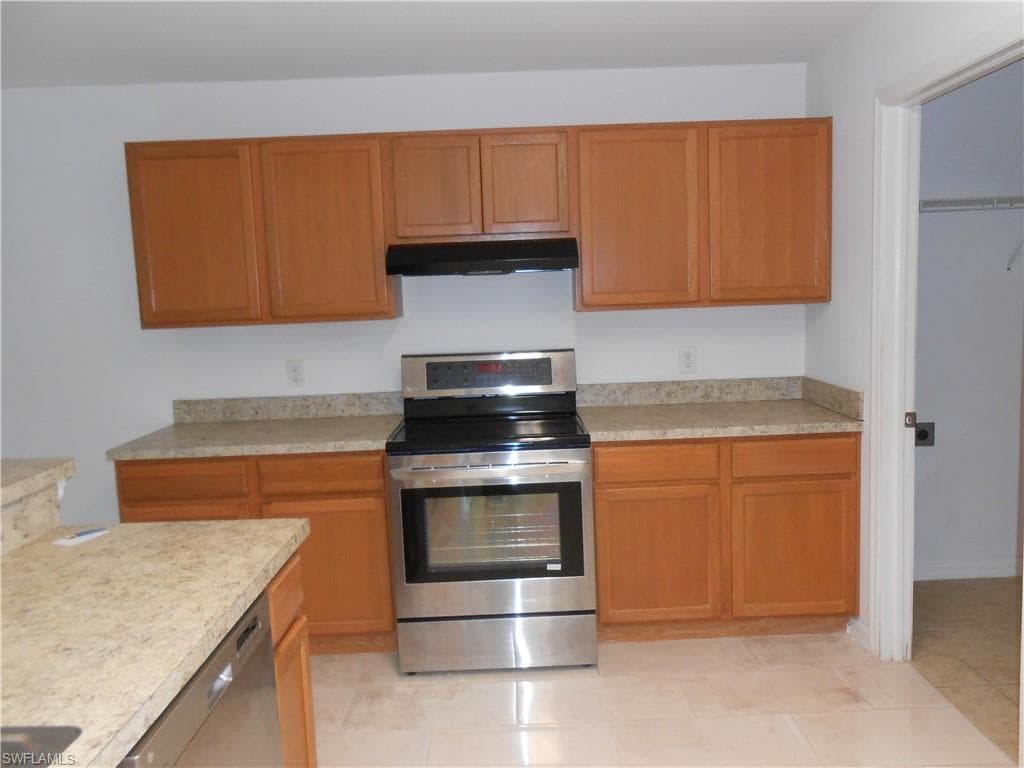 154 Shadowview CT, LEHIGH ACRES FL 33974-4