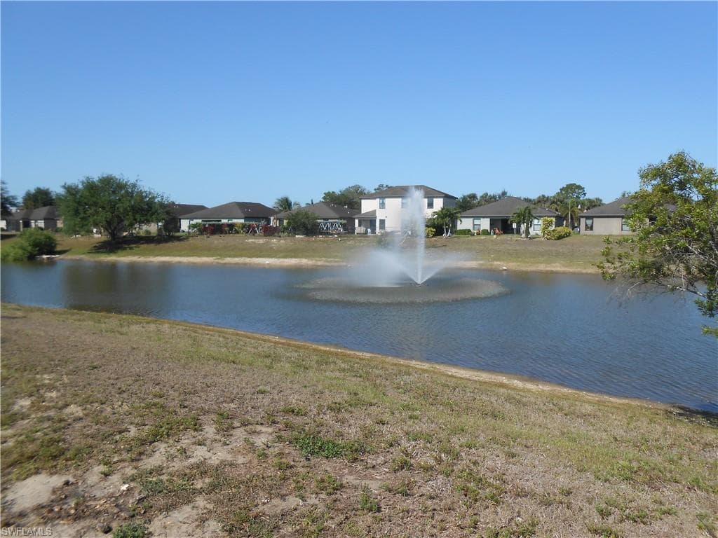 154 Shadowview CT, LEHIGH ACRES FL 33974-39