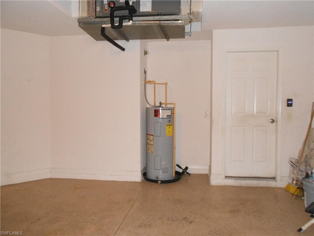 154 Shadowview CT, LEHIGH ACRES FL 33974-34