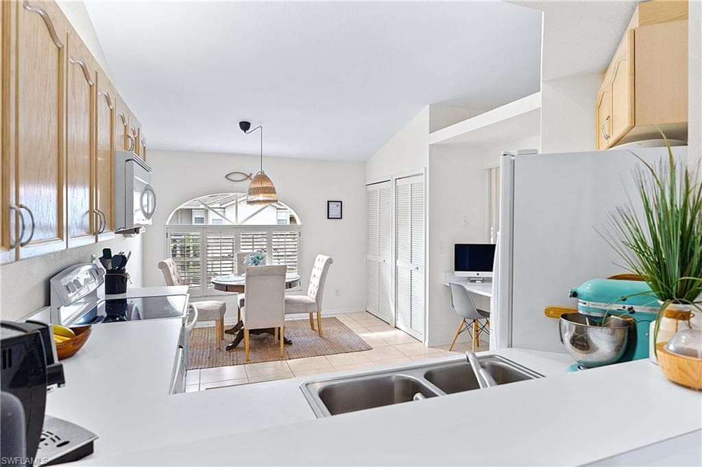 13021 Hamilton Harbour DR S5-15