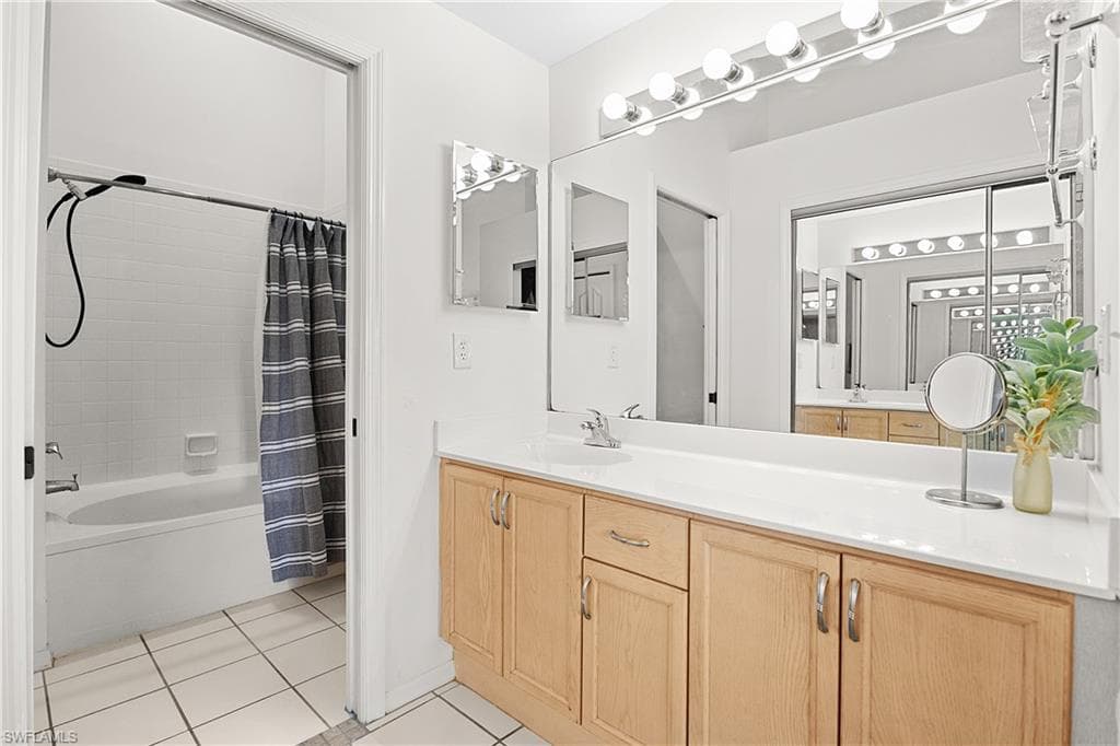 13021 Hamilton Harbour DR S5-25
