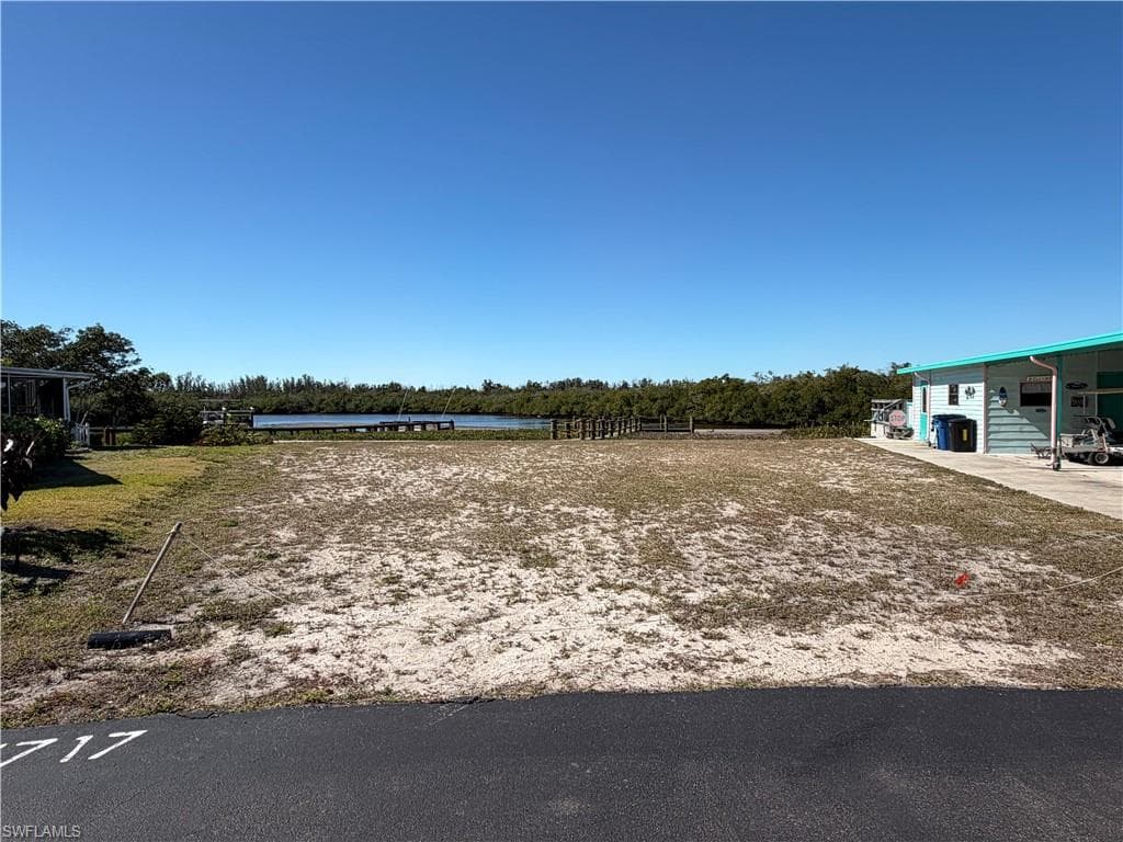 4717 Tahiti DR, BONITA SPRINGS FL 34134-8